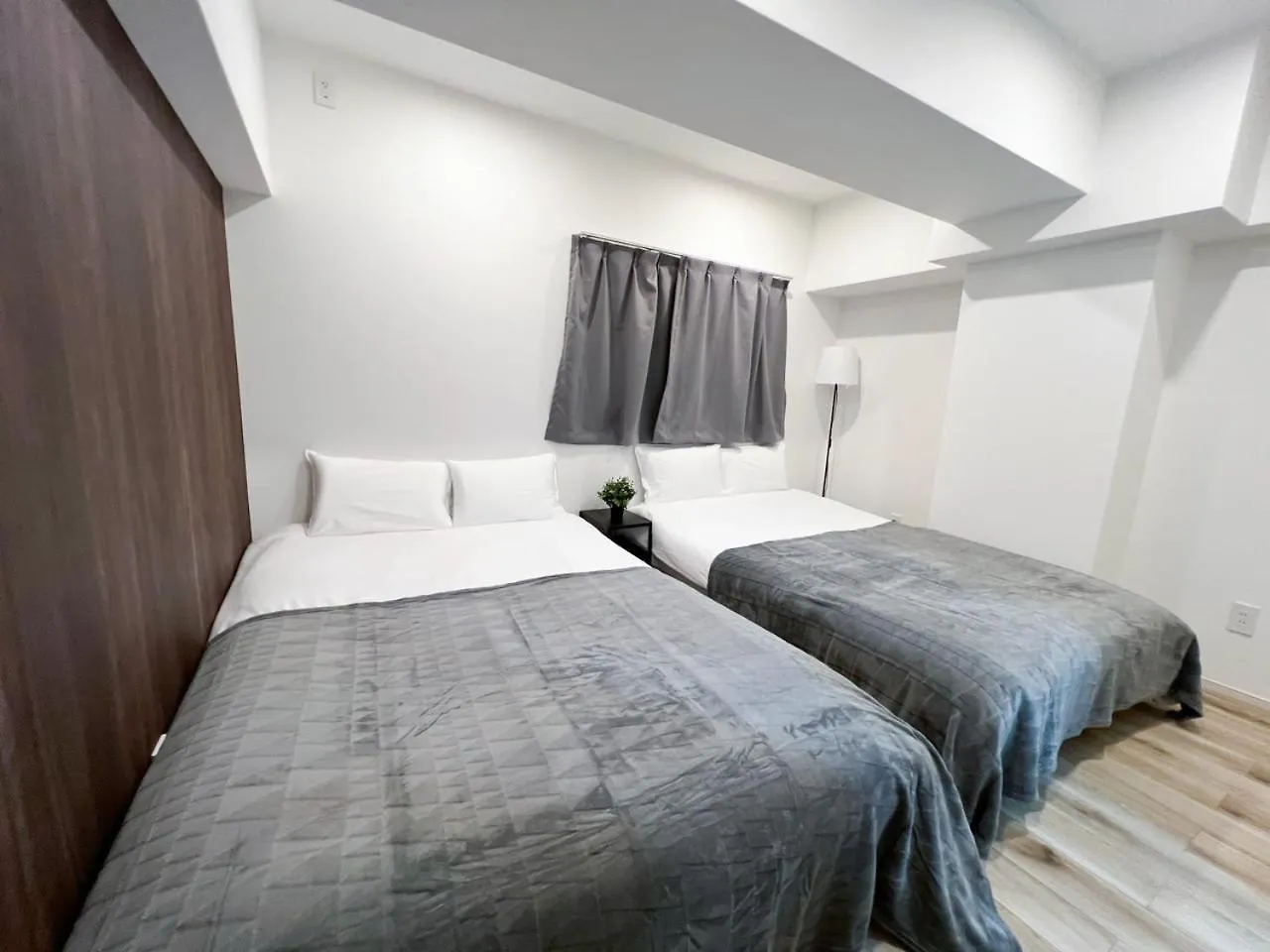 Nishiike House Apartment Tokyo